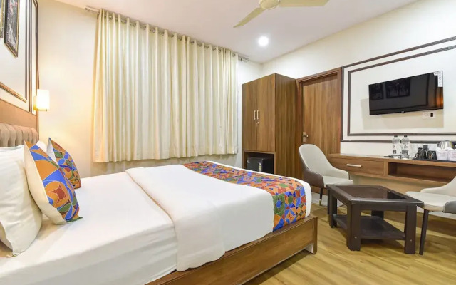 Fabhotel Lfc
