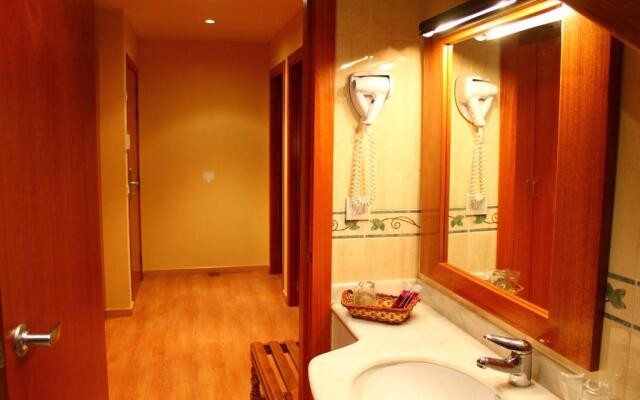 Hotel Saurat