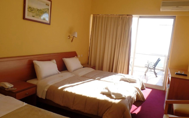 Cavo D'Oro Hotel