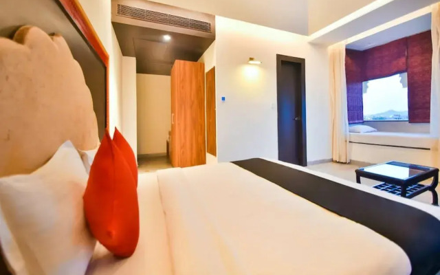 Capital O 38052 Hotel Bhopal Palace