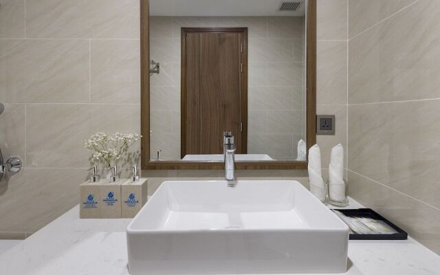 Miracle Luxury Hotel