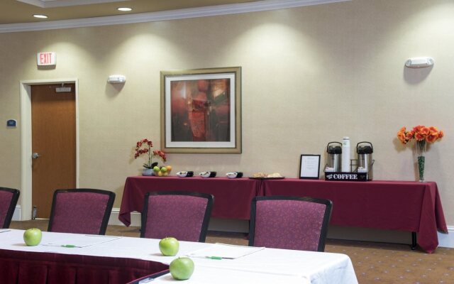 Holiday Inn Aurora North - Naperville by IHG