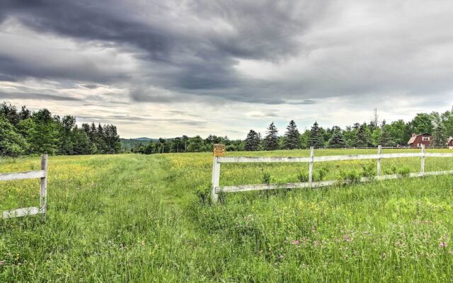 Renovated Farmhouse < 1 Mile to Okemo Mountain!