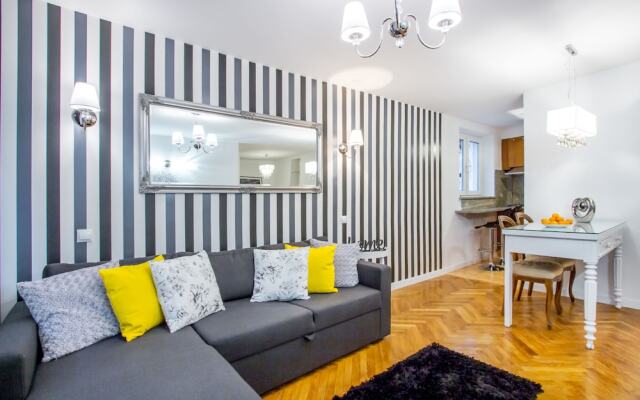 ClickTheFlat Old Town Apartment