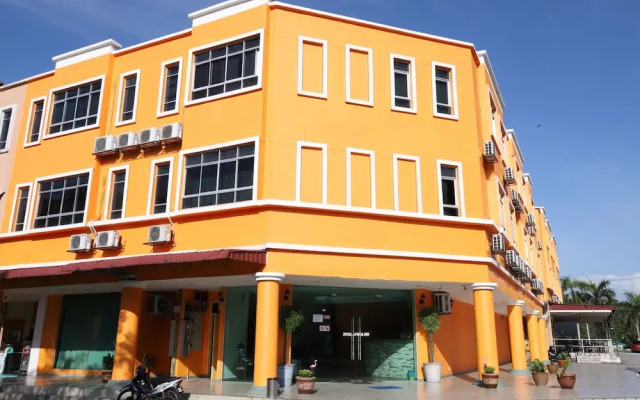 OYO 775 Hotel Sahara Inn