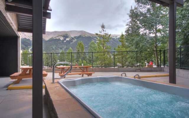 Mountain Plaza at Center Village by Copper Mountain Lodging