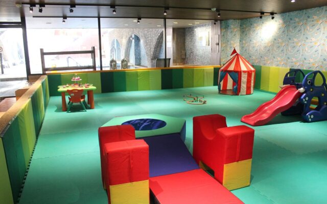 Hoya Hot Springs Resort & Spa