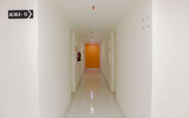 OYO 1242 Aeropolis Apartment