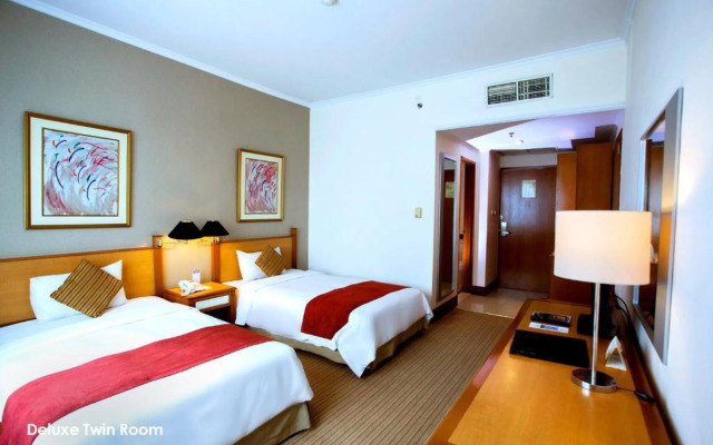 Menara Peninsula Hotel Jakarta