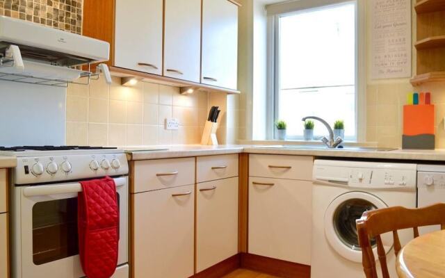Crags View Apartment
