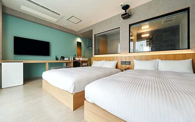 Rakuten STAY naha-tomarifuto 7F Twin Room