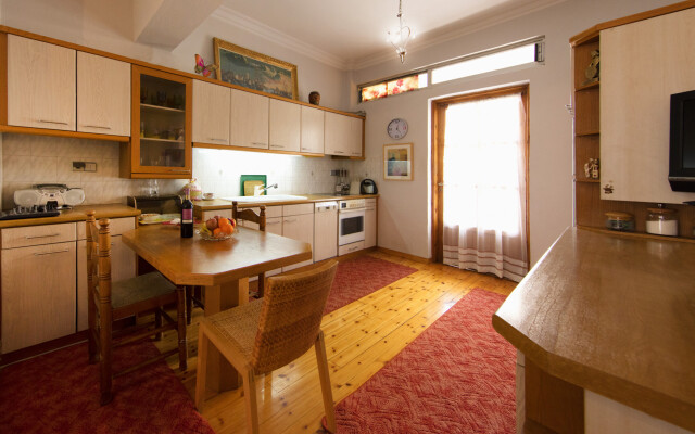 Exquisite Athens Apartment