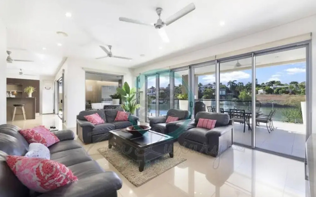Zen Bayview Bliss - Luxury Mansion