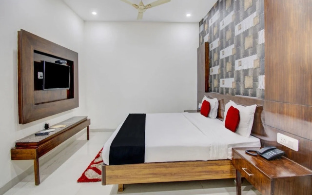 Lrc Hotel And Banquet By OYO Rooms