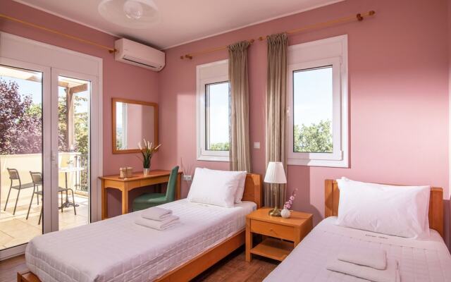 Chloe - Gerani Villas With Private Pool