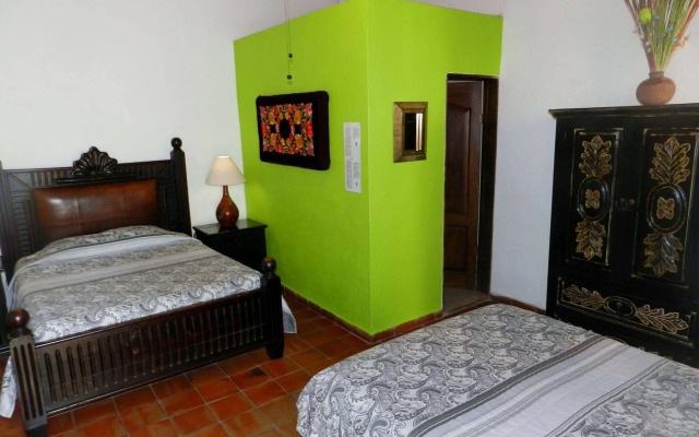 Hotel Rosa Morada