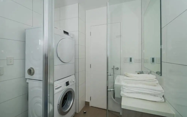 Albany Brand New Serviced Apartment