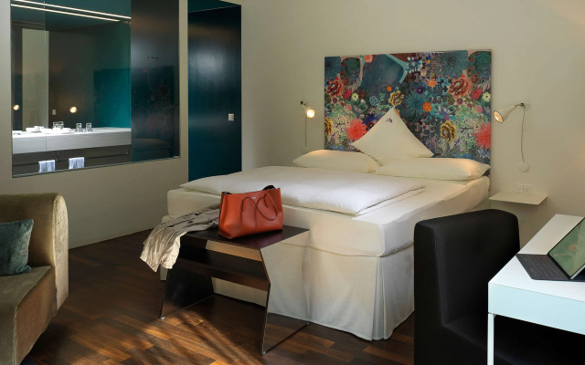 City Garden Hotel