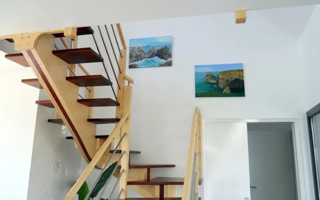 Holiday Home With sea Views, St. Nic