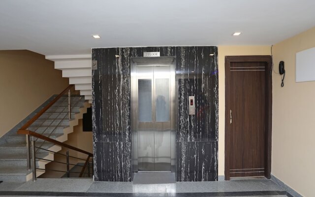 Capital O 27804 Hotel Globe International