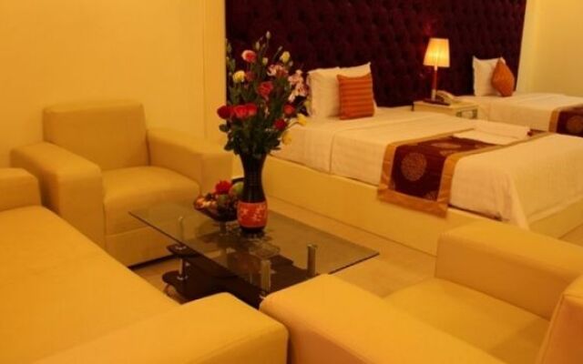 Yolanda Hotel 宝华精品酒店(金边)