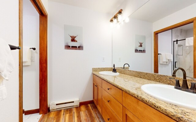 Eagle Run #103 2 Bedroom Condo