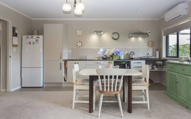 Rustic Retreat at Ruskin