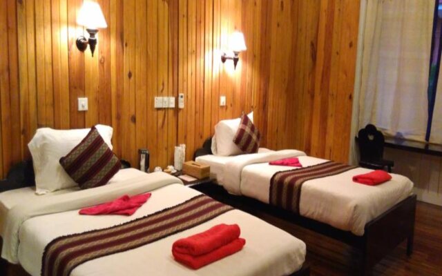 Manaw Thukha Hotel