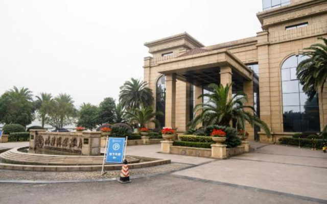 Desheng International Hotel