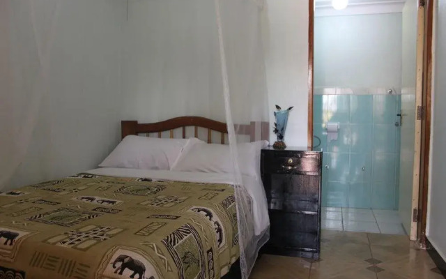 Serene Guesthouse, Entebbe