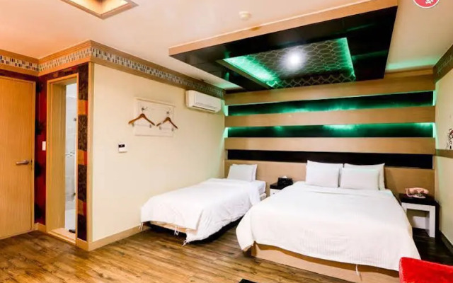 Wow hotel