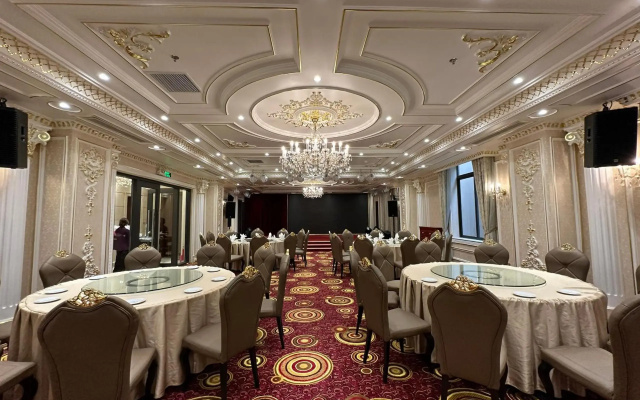 Kinh Bac Palace Hotel