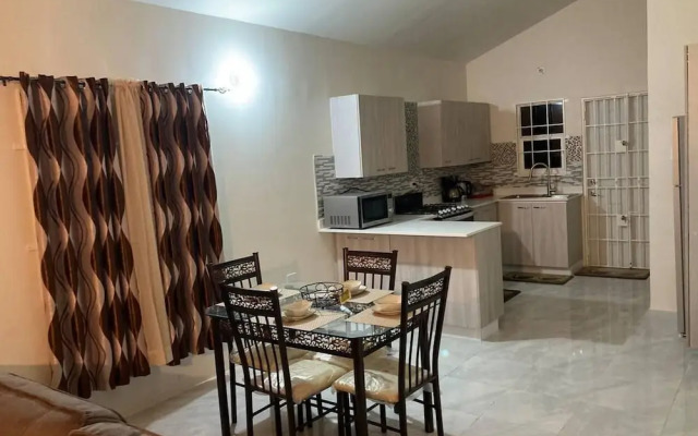 Immaculate 2-bed House in Discovery Bay