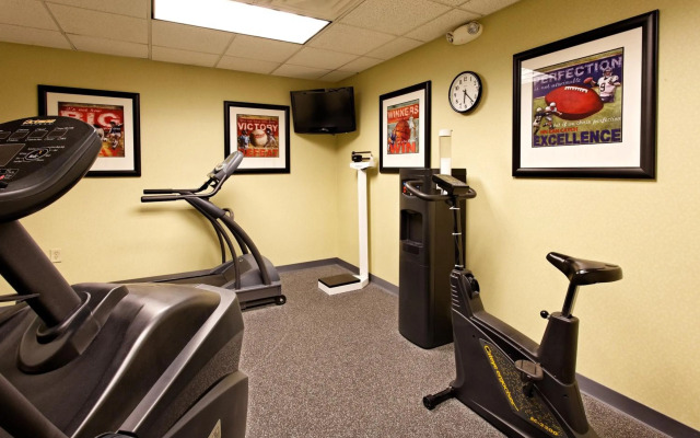 Country Inn & Suites by Radisson, Evansville, IN