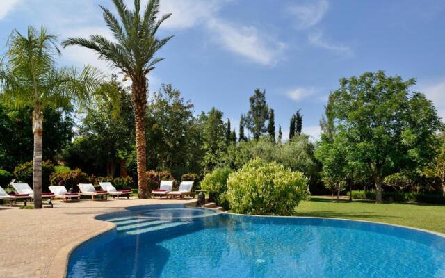 Villa Dinari