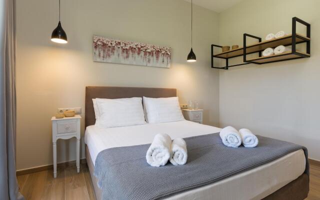 Senses Suite Tria in Dassia