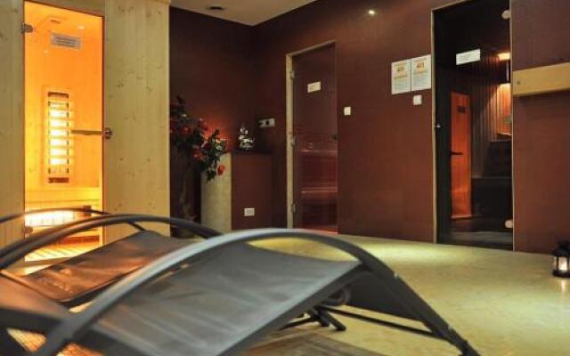 Hotel Hi-Fi Spa