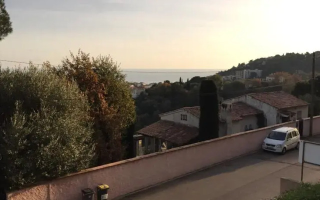 Appartement dans Villa, Roquebrune
