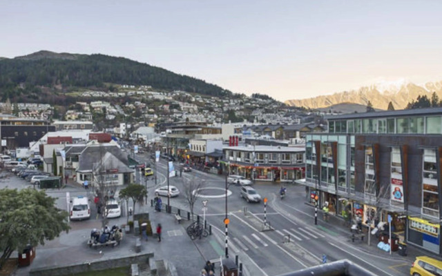 Base Backpackers Queenstown