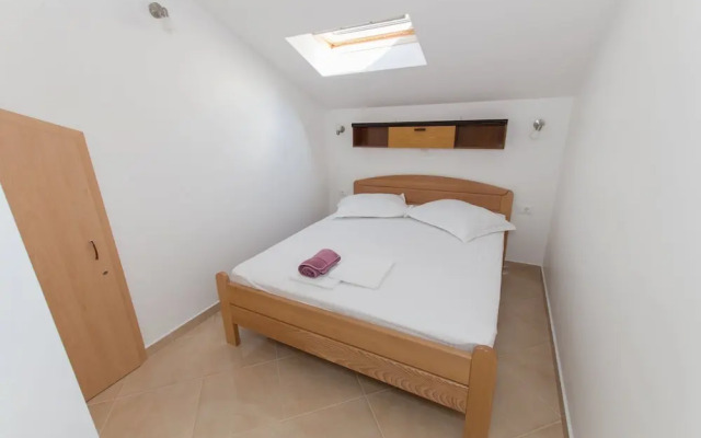 Anka - Amazing Location - SA4