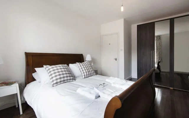 The Kensington Fielding House