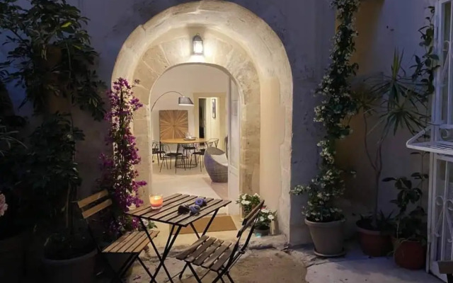 Croce Luxury Apartment With Air Conditioning, Wi-fi N0975
