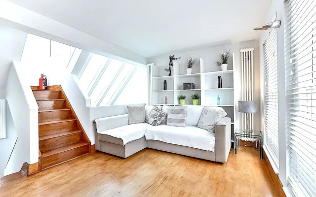 Sparkling 2 Bed Mews House