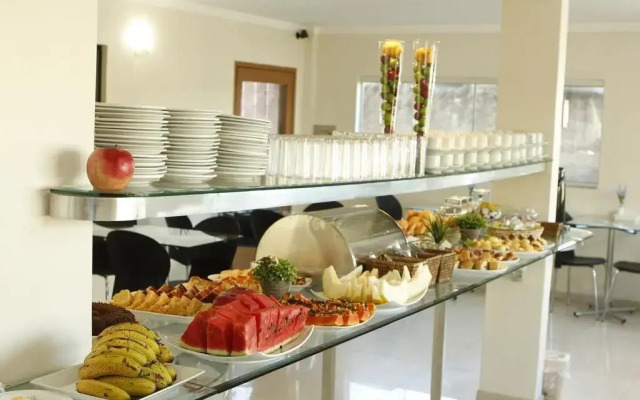Turis Hotel
