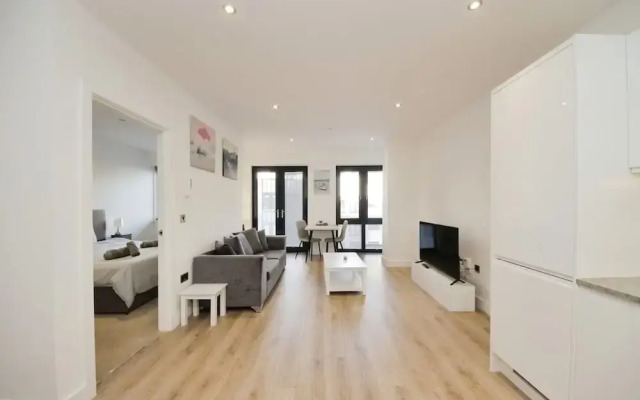 Modern Comfort 1 Bed Apartment Broadoaks Sulihull