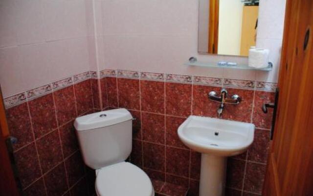 Toni's Guest House