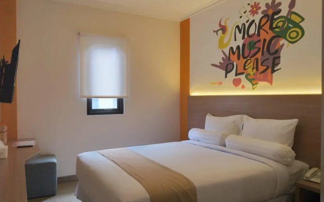 Front One Hotel Tulungagung