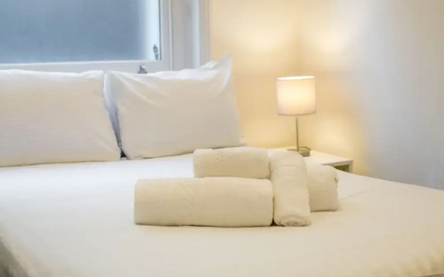 Central London 3-Bed Apartment near Oxford Street