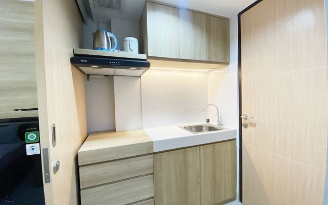 Homey And Modern Studio The Alton Apartment