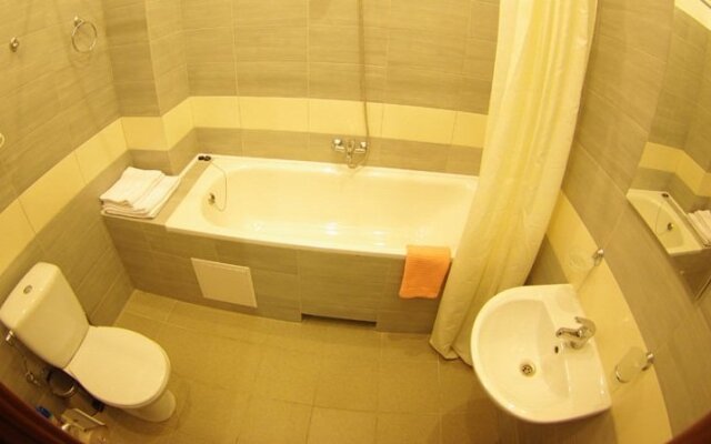 Hotel Darnitskiy